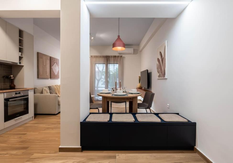 Delightful Sense 2Bd Apt In Kolonaki 7 Min To Metro Атина Екстериор снимка