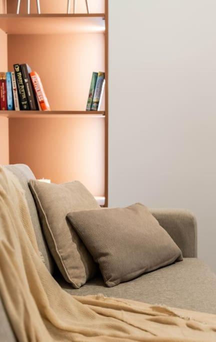 Delightful Sense 2Bd Apt In Kolonaki 7 Min To Metro Атина Екстериор снимка