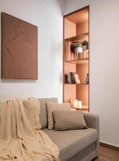 Delightful Sense 2Bd Apt In Kolonaki 7 Min To Metro Атина Екстериор снимка